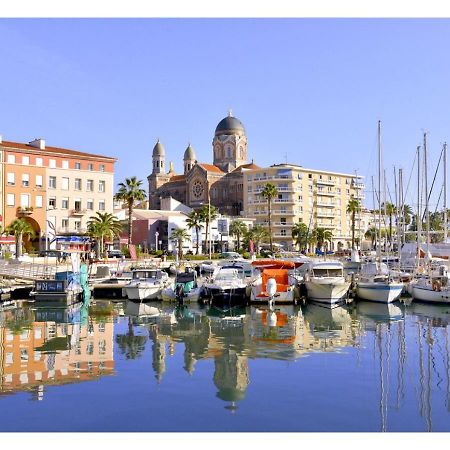 Entre Mer Et Centre-Ville: Charmant Et Lumineux T1 Saint-Raphael  Bagian luar foto