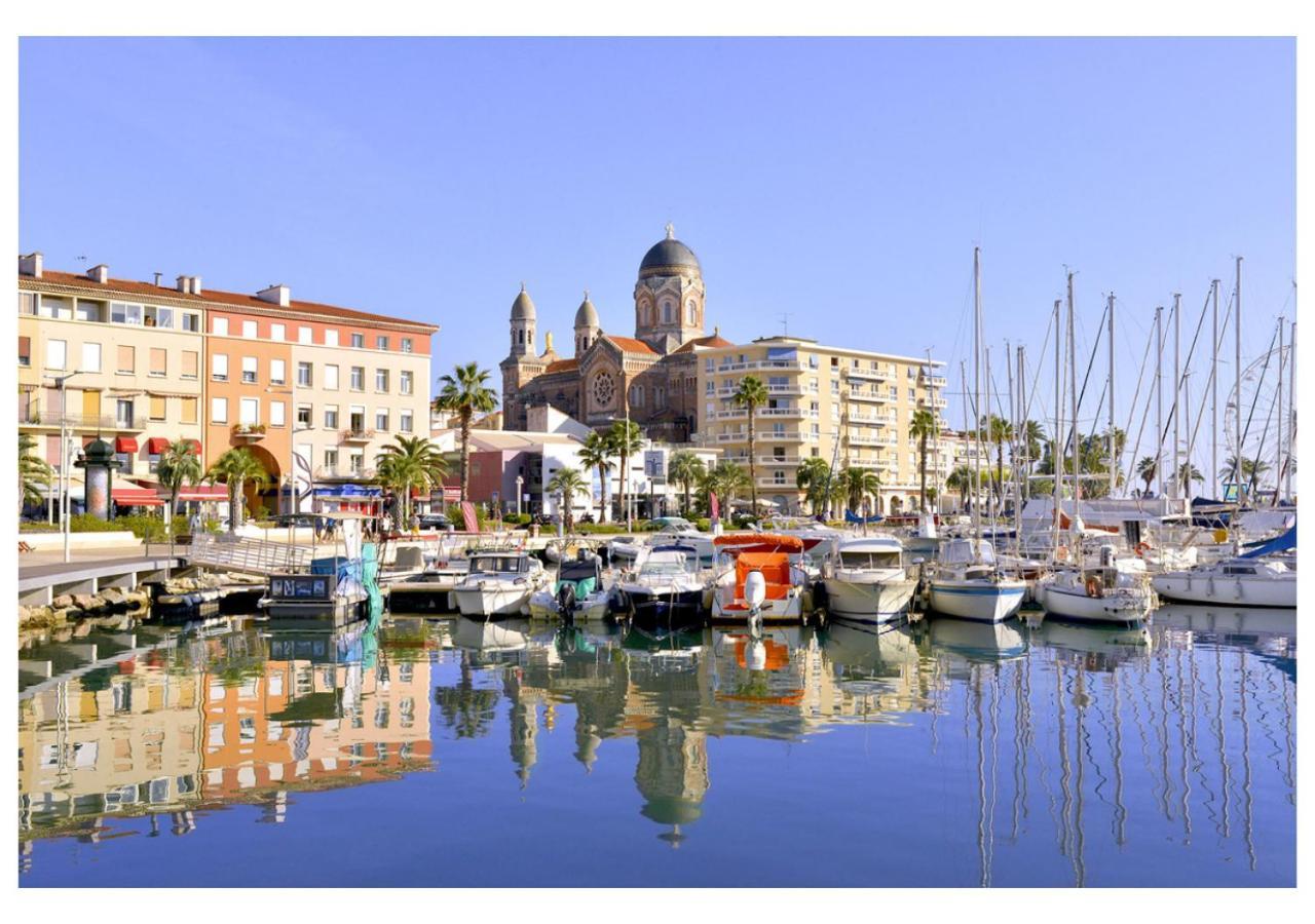 Entre Mer Et Centre-Ville: Charmant Et Lumineux T1 Saint-Raphael  Bagian luar foto