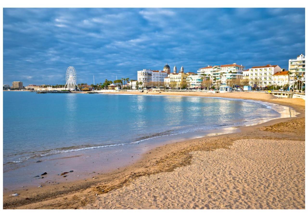 Entre Mer Et Centre-Ville: Charmant Et Lumineux T1 Saint-Raphael  Bagian luar foto